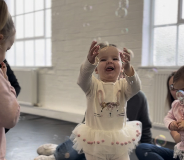 Little footsteps dancing with bubbles